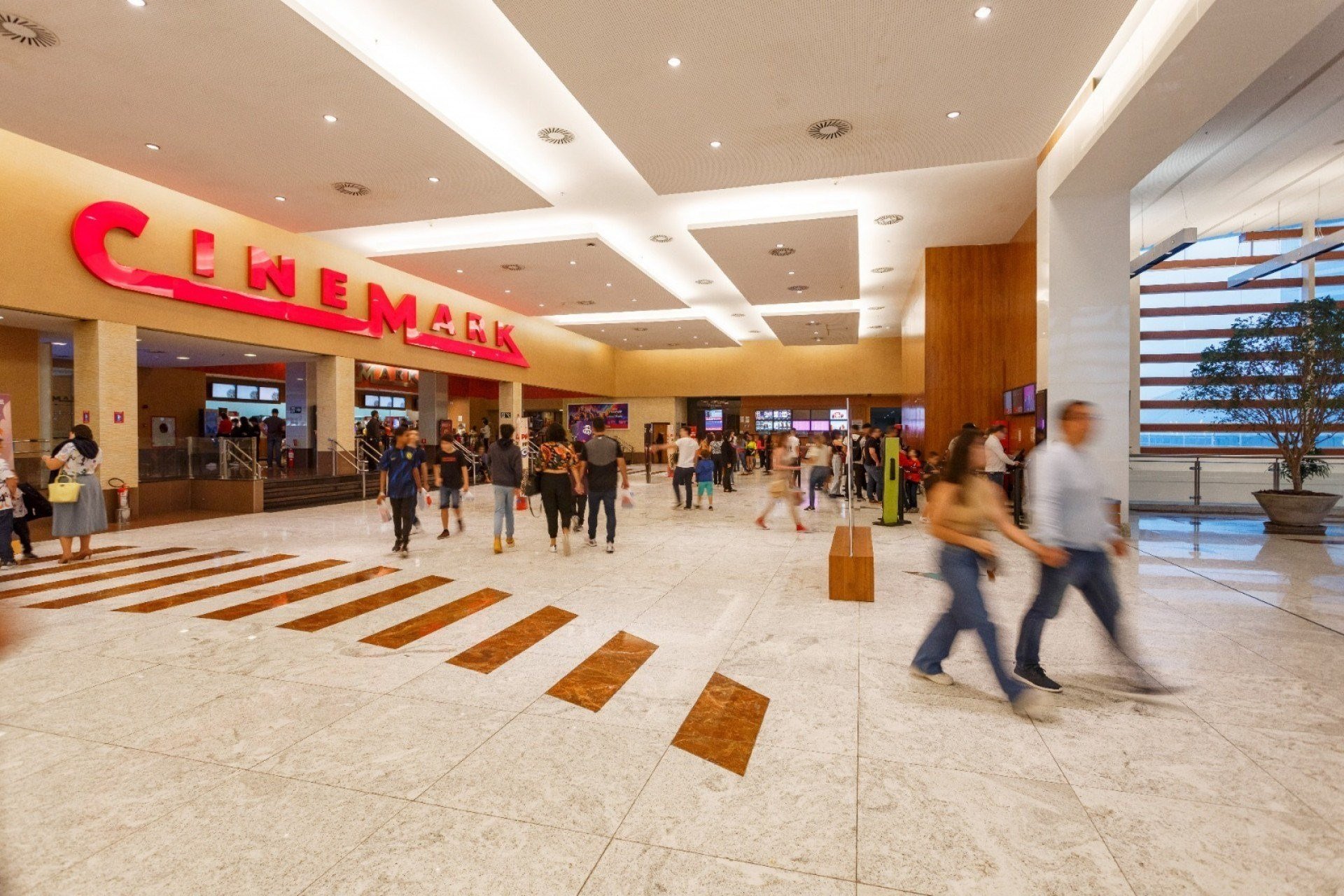 Imagem do Cinemark do shopping RioMar, que ter&aacute;  Ainda Estou Aqui na sess&atilde;o CineMaterna desta ter&ccedil;a-feira